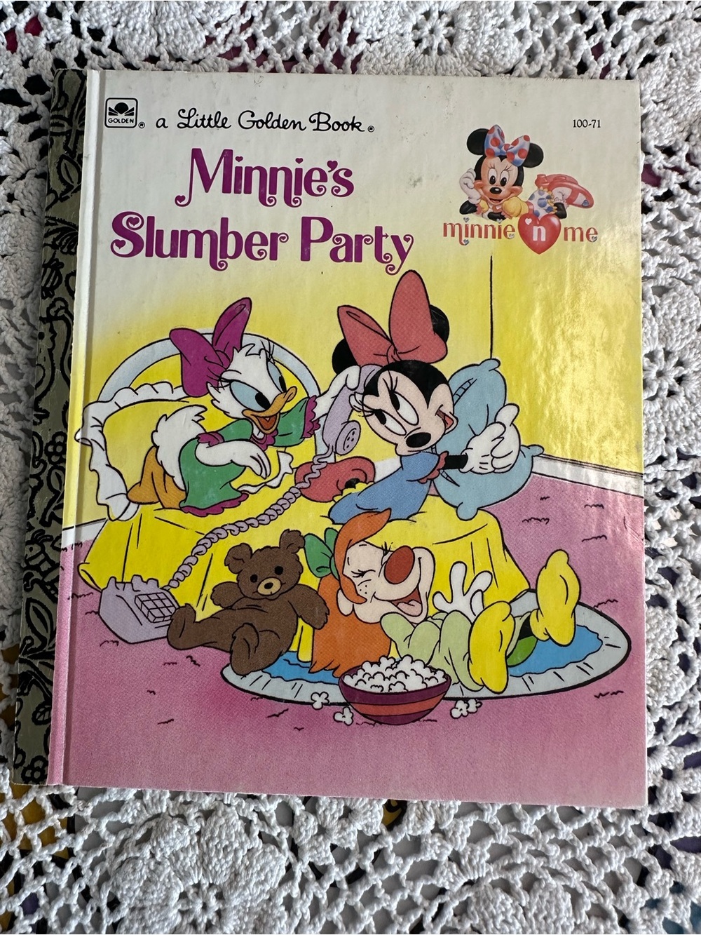 Vintage 1990 Little Golden Book: Minnie’s Slumber Party (Minnie ‘n’ Me)